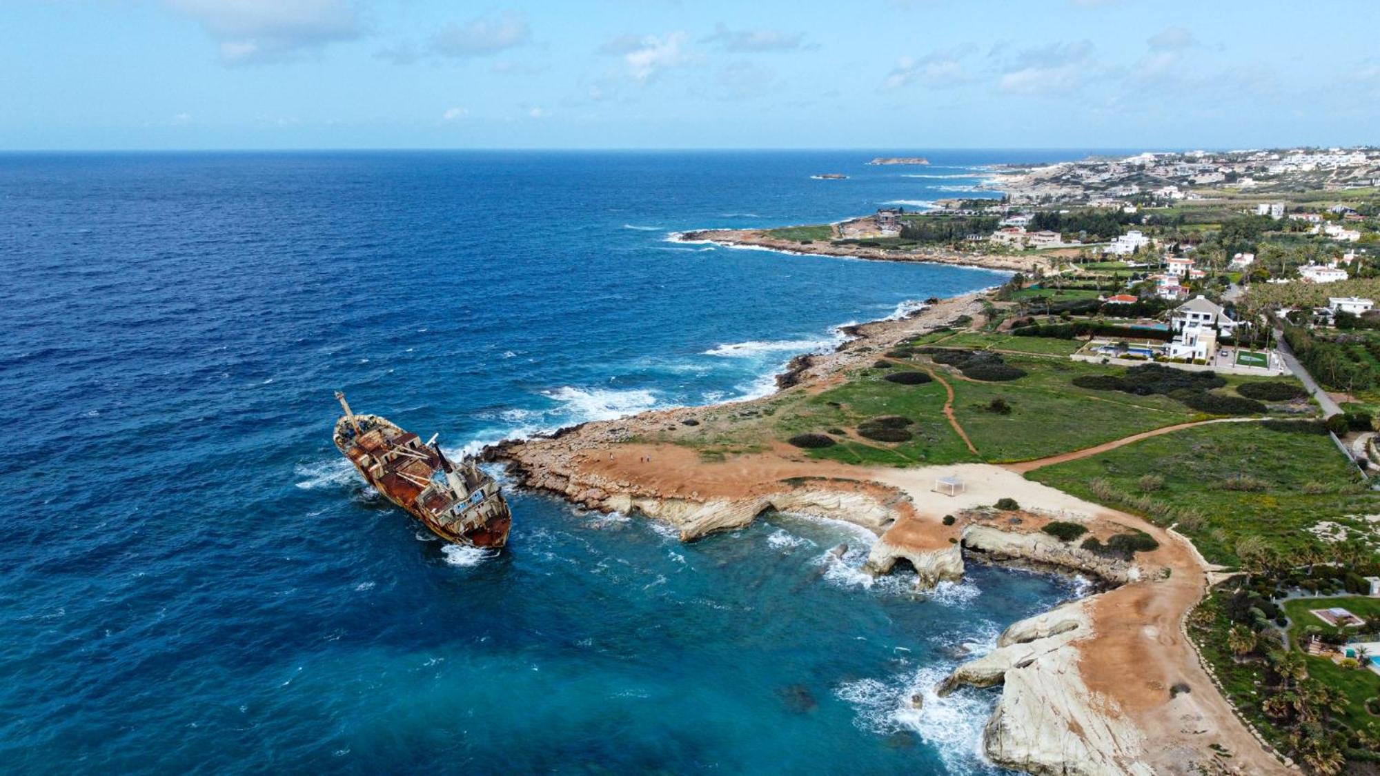 Venus Lighthouse 2B, Sea-View, Paphos Center Apartment Exterior photo
